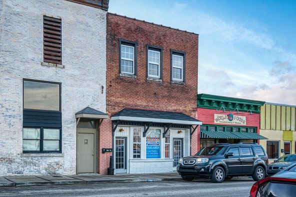 18 N Cedar Ave, Cookeville, TN 38501